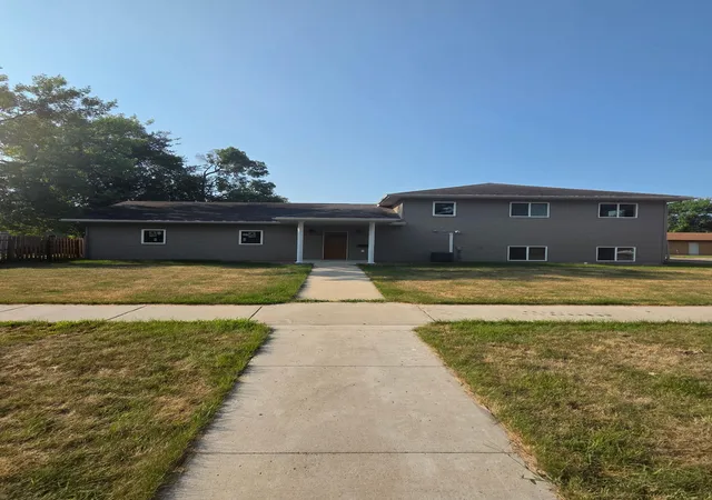 1st image of 311 4th Ave N, Wahpeton, ND 58075 | MLS# 7128240