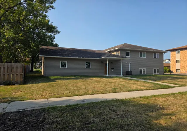 Photo 1 of Single family home for sale at 311 4th Avenue N, Wahpeton, ND 58075 | MLS# 7128240 | Listing updated on 2026-10-09