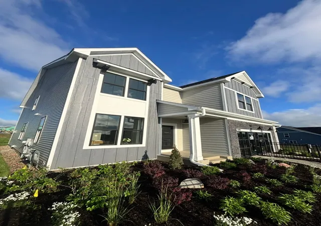 Photo 2 of Single family home for sale at 3722 Holbrook Dr, Waconia, MN 55387 | MLS# 7128252 | Listing updated on 2026-10-03