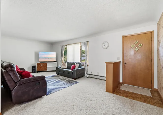 Photo 3 of Single family home for sale at 807 N Renville St, Winthrop, MN 55396 | MLS# 7128266 | Listing updated on 2026-08-27