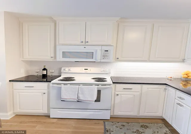 4th image of 2601 Kenzie Ter #228, Saint Anthony, MN 55418 | MLS# 7128276