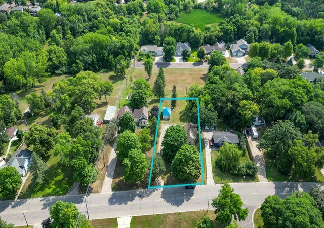 Photo 2 of Single family home for sale at 614 Springen Ave, Fergus Falls, MN 56537 | MLS# 7128282 | Listing updated on 2026-09-20