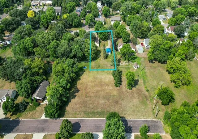 Photo 3 of Single family home for sale at 614 Springen Ave, Fergus Falls, MN 56537 | MLS# 7128282 | Listing updated on 2026-09-20