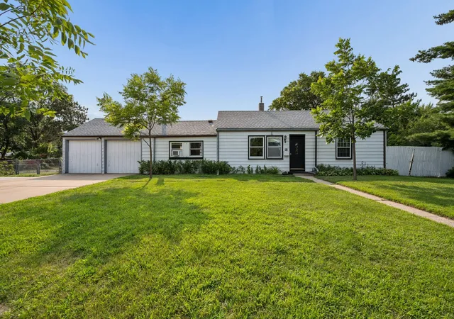 Photo 2 of Single family home for sale at 9916 2nd Avenue S, Minneapolis, MN 55420 | MLS# 7128284 | Listing updated on 2026-08-31