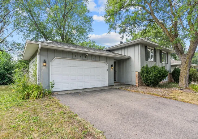 Photo 3 of Single family home for sale at 16515 Frazer Wy W, Rosemount, MN 55068 | MLS# 7128288 | Listing updated on 2026-10-14