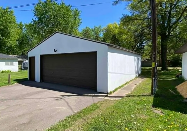 Listing Photo 2 - Condo for sale in building located at 8517 Davenport St NE, Minneapolis, MN 55449