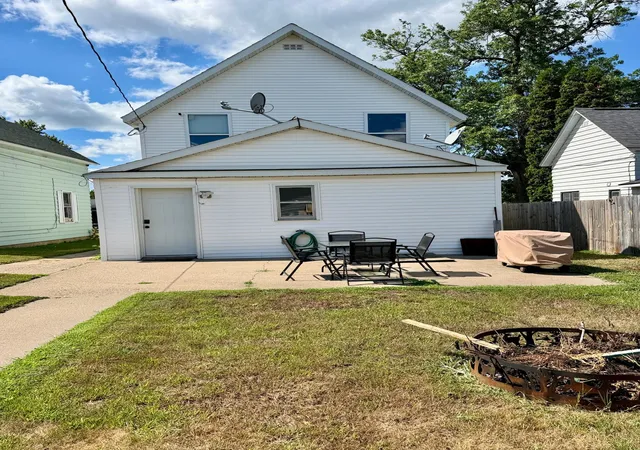 Photo 3 of Single family home for sale at 508 4th Street Ne, Little Falls, MN 56345 | MLS# 7128311 | Listing updated on 2026-10-05