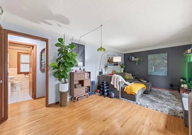 Photo 4 of Single family home for sale at 1125 43Rd Ave Ne, Columbia Heights, MN 55421 | MLS# 7128312 | Listing updated on 2026-09-15