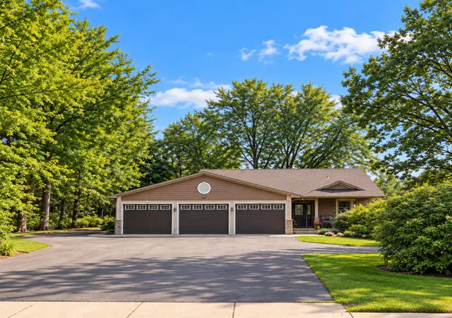 Single family home for sale at 13585 Vernon Ave, Savage, MN 55378 | MLS# 7128314