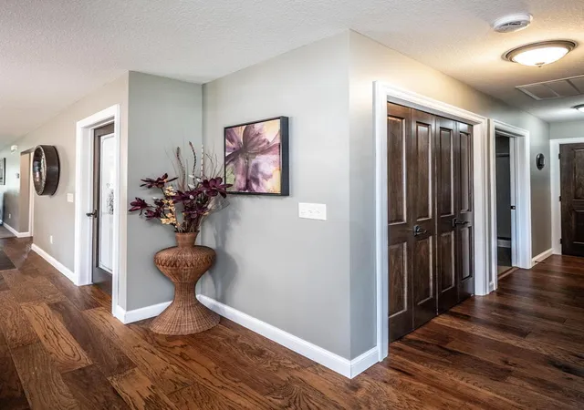 5th image of 204 Ottawa Ave Se, Hutchinson, MN 55350 | MLS# 7128331