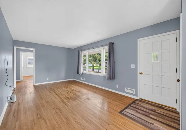 Photo 3 of Single family home for sale at 11672 N Heights Dr Nw, Minneapolis, MN 55433 | MLS# 7128339 | Listing updated on 2026-09-18