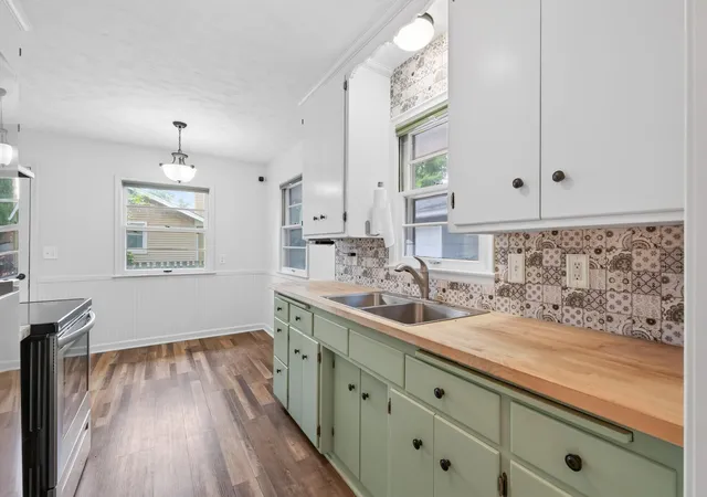 Photo 4 of Single family home for sale at 11672 N Heights Dr NW, Minneapolis, MN 55433 | MLS# 7128339 | Listing updated on 2026-09-18