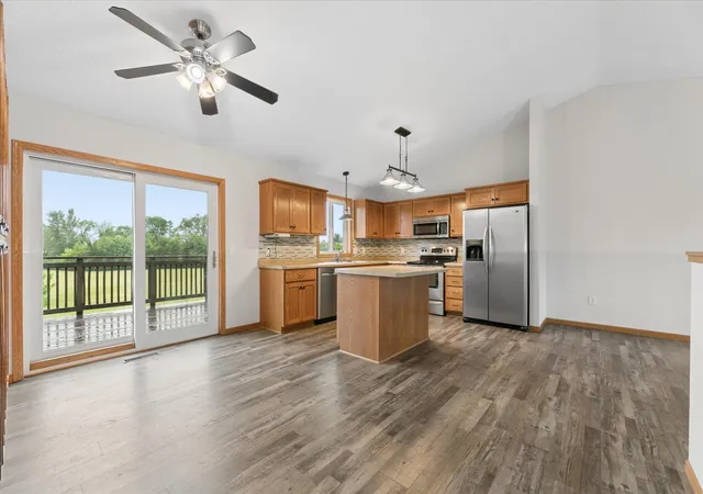 Photo 4 of Sale Pending at 407 66th Street SW, Waverly, MN 55390 | MLS# 7128342 | Listing updated on 2026-09-01
