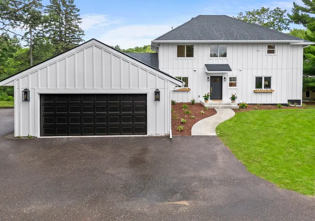 1st image of 6667 Moorland Dr, Eden Prairie, MN 55346 | MLS# 7128348