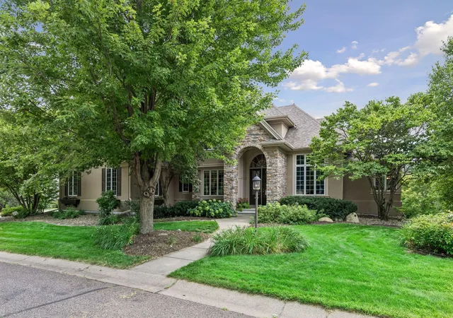 1st image of 18221 Overland Trl, Eden Prairie, MN 55347 | MLS# 7128352