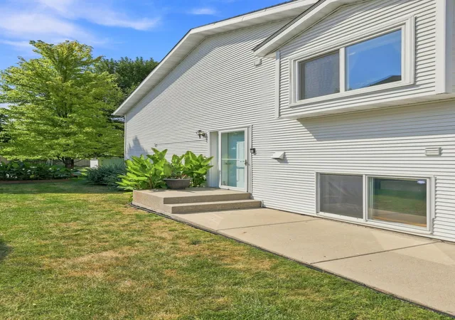 Photo 2 of Sale Pending at 2634 35th Avenue S, Fargo, ND 58104 | MLS# 7128358 | Listing updated on 2026-10-11