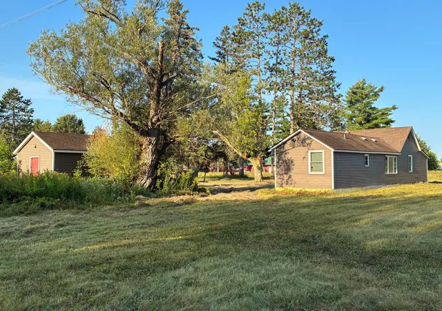 image of 114 Park Ave Sw, Remer, MN 56672 | MLS# 7128374