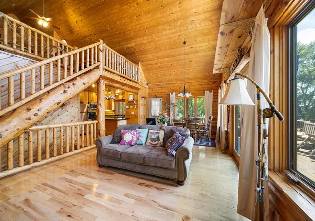 Photo 3 of Single family home for sale at 5962 County Rd 7 Sw, Howard Lake, MN 55349 | MLS# 7128383 | Listing updated on 2026-09-16