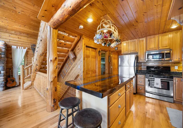 Photo 4 of Single family home for sale at 5962 County Rd 7 SW, Howard Lake, MN 55349 | MLS# 7128383 | Listing updated on 2026-09-16