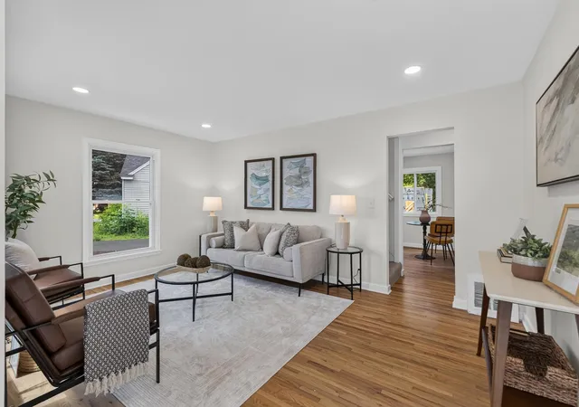 2nd image of 2930 Texa Tonka Ave, Minneapolis, MN 55426 | MLS# 7128392