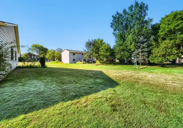 29th image of 3743 Goodwin Ave N, Saint Paul, MN 55128 | MLS# 7128396