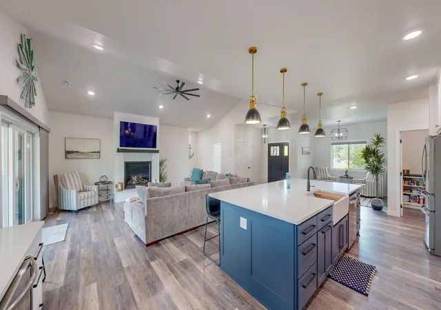 Photo 3 of Single family home for sale at 129 Altavista Dr, Detroit Lakes, MN 56501 | MLS# 7128401 | Listing updated on 2026-08-27