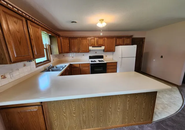 4th image of 217 Lowell St E, Le Roy, MN 55951 | MLS# 7128406