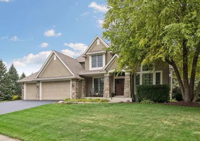 Photo 2 of Single family home for sale at 1640 Field Dr, Victoria, MN 55386 | MLS# 7128410 | Listing updated on 2026-10-07