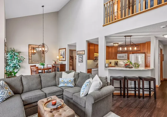 Photo 3 of Single family home for sale at 912 Kelly Ct, Chanhassen, MN 55317 | MLS# 7128417 | Listing updated on 2026-10-08