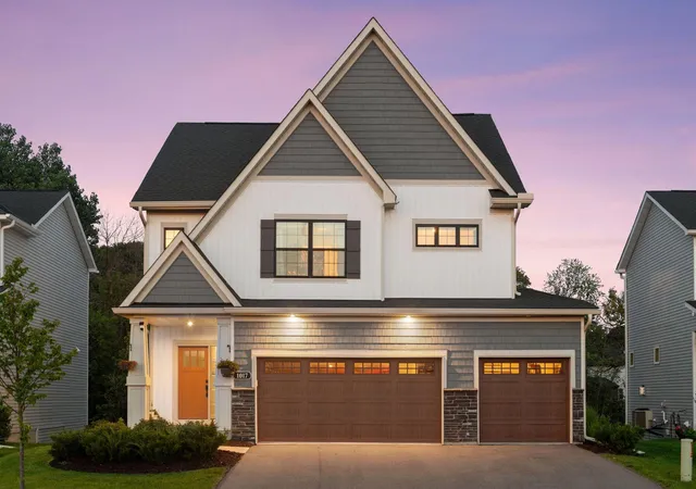 1st image of 1017 Fabel Ln, Waconia, MN 55387 | MLS# 7128439