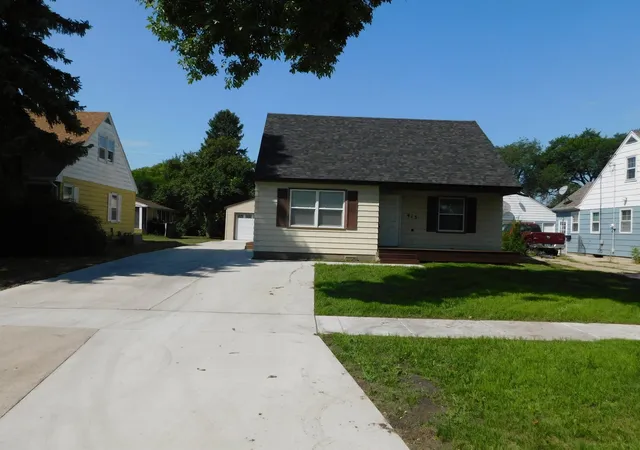 3rd image of 413 22Nd St S, Fargo, ND 58103 | MLS# 7128464
