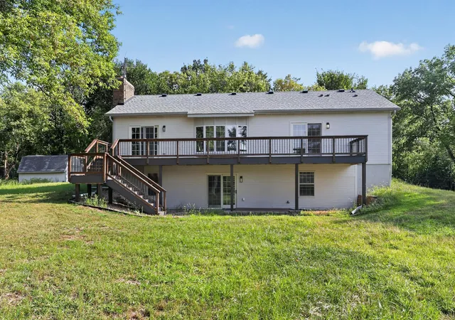image of 10489 Barnes Wy, Inver Grove Heights, MN 55077 | MLS# 7128490