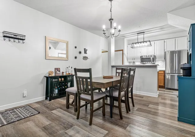 Photo 4 of Single family home for sale at 13582 Carmody Dr, Eden Prairie, MN 55344 | MLS# 7128514 | Listing updated on 2026-09-19