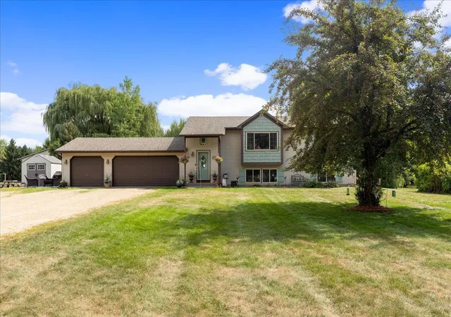 Photo 1 of Sale Pending at 3488 Essen Rd Ne, Cambridge, MN 55008 | MLS# 7128546 | Listing updated on 2026-09-24