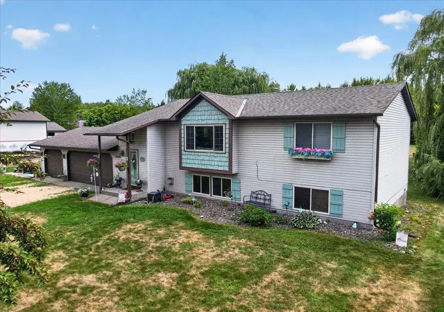 Photo 1 of Single family home for sale at 3488 Essen Rd Ne, Cambridge, MN 55008 | MLS# 7128546 | Listing updated on 2026-09-04