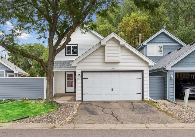 1st image of 1405 Granada Trl N, Oakdale, MN 55128 | MLS# 7128550