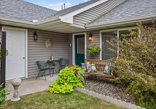 Photo 1 of Single family home for sale at 53 Meadowlark Ln, Hudson, WI 54016 | MLS# 7128553 | Listing updated on 2026-09-23