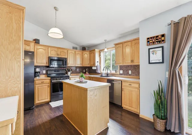 image of 260 Chatter Cir Ne, Kimball, MN 55353 | MLS# 7128567
