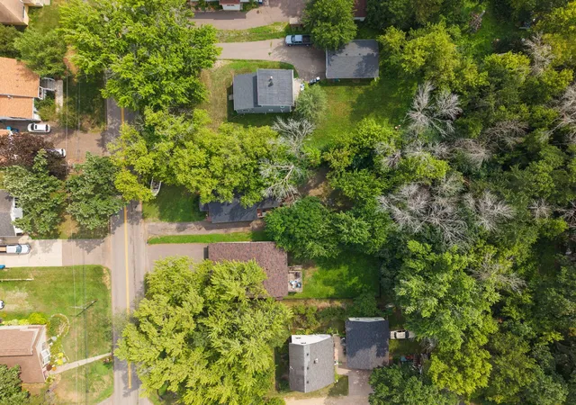 Photo 41 of Sale Pending at 1974 Stillwater St, Saint Paul, MN 55110 | MLS# 7128576 | Listing updated on 2026-08-27