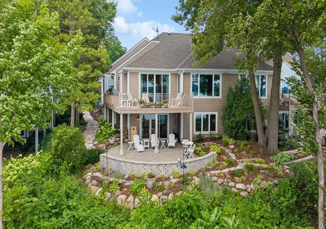 1st image of 2928 Pelican Point Cir, Mound, MN 55364 | MLS# 7128579
