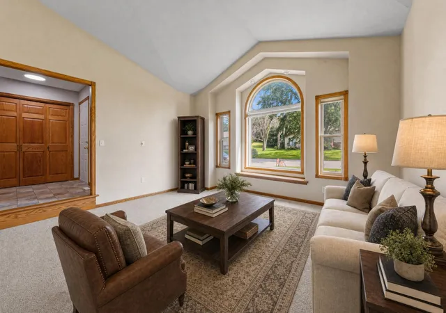 Photo 2 of Single family home for sale at 1160 Greenleaf Rd, Owatonna, MN 55060 | MLS# 7128584 | Listing updated on 2026-09-22
