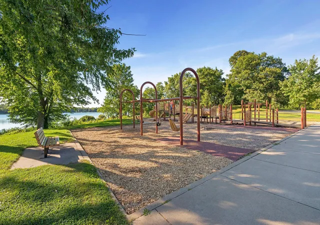 Photo 35 of Single family home for sale at 2864 Lexington Pl N, Saint Paul, MN 55113 | MLS# 7128590 | Listing updated on 2026-10-08