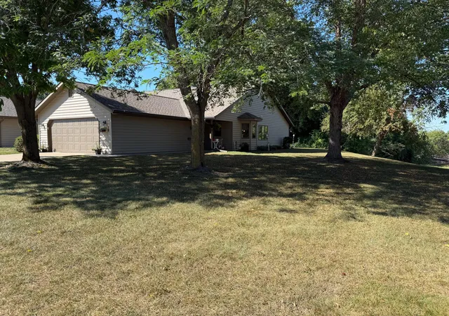 1st image of 657 Hi Park Ave, Red Wing, MN 55066 | MLS# 7128595