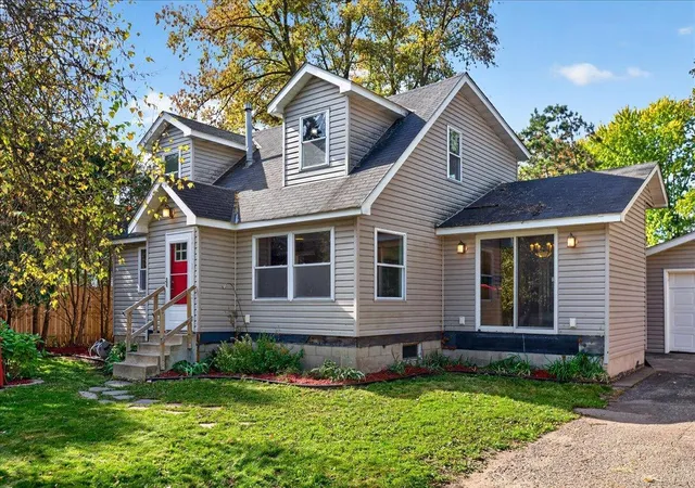 Photo 3 of Single family home for sale at 744 6th Street SE, Forest Lake, MN 55025 | MLS# 7128597 | Listing updated on 2026-10-23