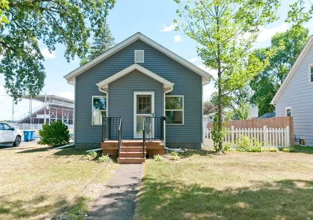 2nd image of 939 Craite Ave, Rice Lake, WI 54868 | MLS# 7128609