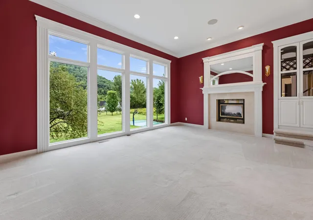 Photo 4 of Single family home for sale at 801 Spring Brk Dr, Winona, MN 55987 | MLS# 7128634 | Listing updated on 2026-10-13