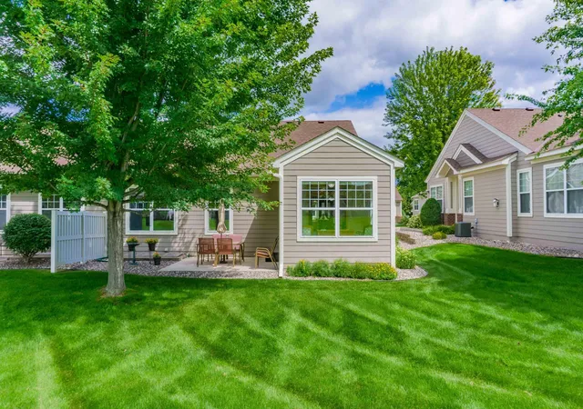 Photo 4 of Single family home for sale at 8356 Crabapple Ct, Victoria, MN 55386 | MLS# 7128635 | Listing updated on 2026-10-08