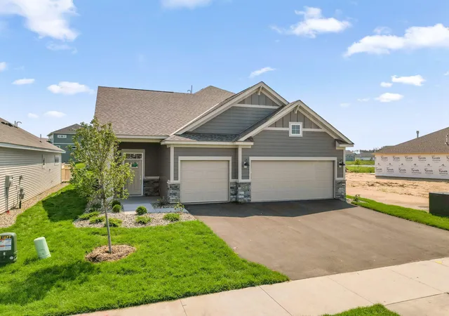 1st image of 6311 158th St N, Hugo, MN 55038 | MLS# 7128639