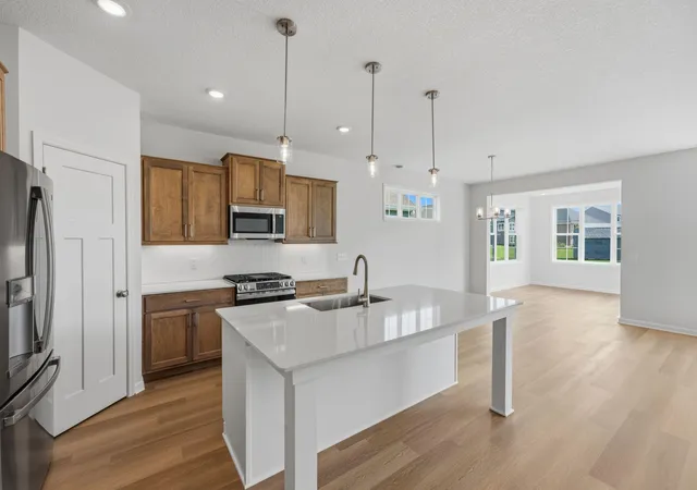 2nd image of 6321 158th St N, Hugo, MN 55038 | MLS# 7128644