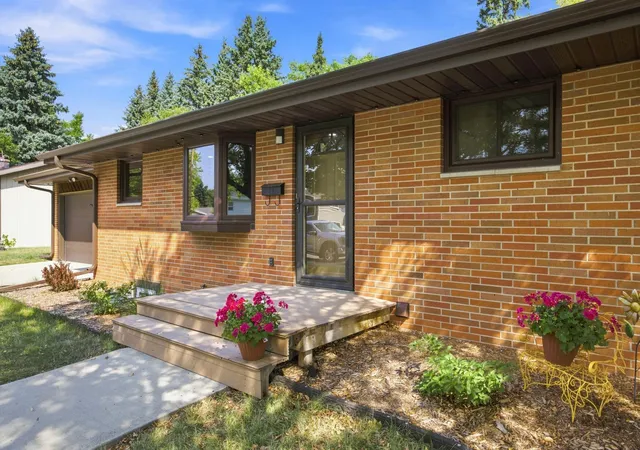 Photo 3 of Single family home for sale at 1010 22nd Avenue S, Moorhead, MN 56560 | MLS# 7128658 | Listing updated on 2026-10-02